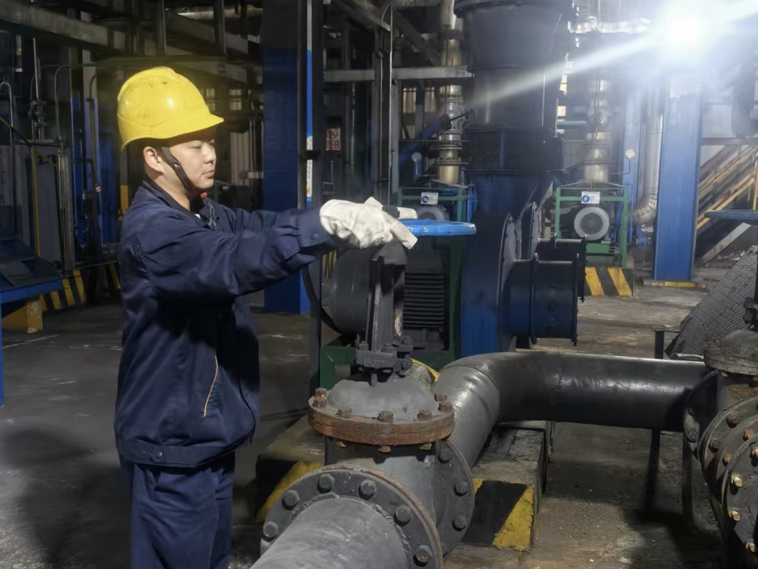圖2 更換熱風爐燃氣管道.jpg
